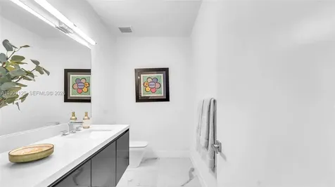 16772 Botaniko Drive S Weston FL 33326
