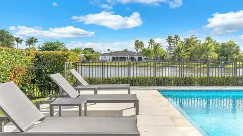 16772 Botaniko Drive S Weston FL 33326