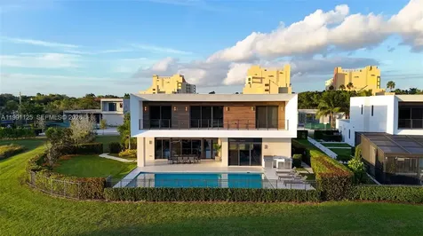 16772 Botaniko Drive S Weston FL 33326