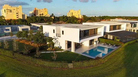 16772 Botaniko Drive S Weston FL 33326