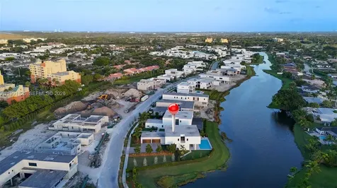 16772 Botaniko Drive S Weston FL 33326