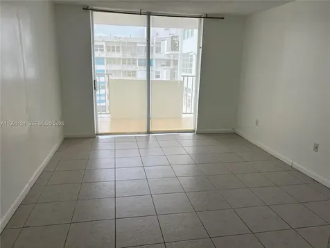2750 NE 183rd Street Aventura FL 33160