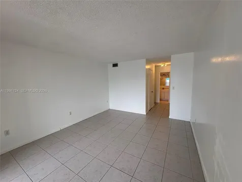 2750 NE 183rd Street Aventura FL 33160