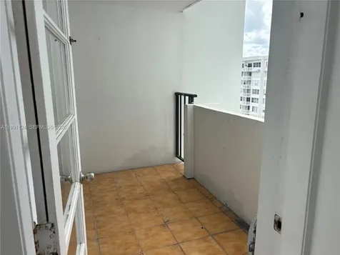 2750 NE 183rd Street Aventura FL 33160