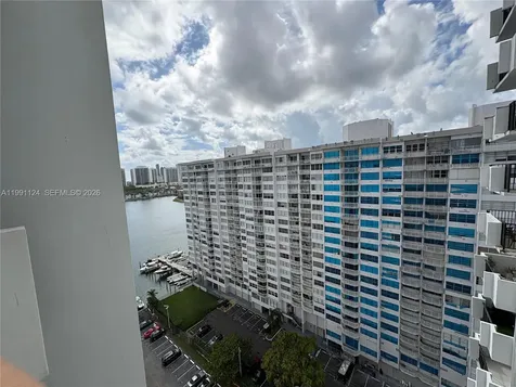 2750 NE 183rd Street Aventura FL 33160