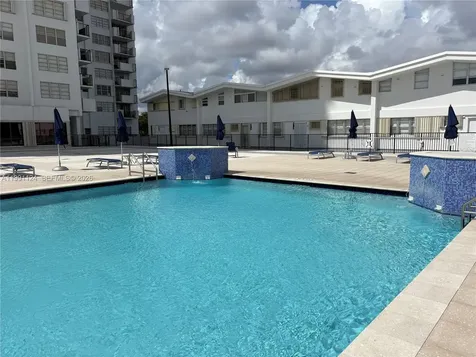 2750 NE 183rd Street Aventura FL 33160