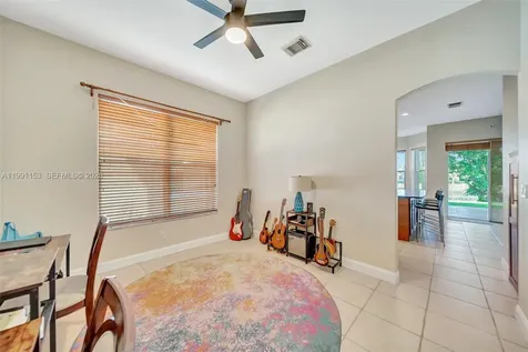 2831 SW 190th Avenue Miramar FL 33029