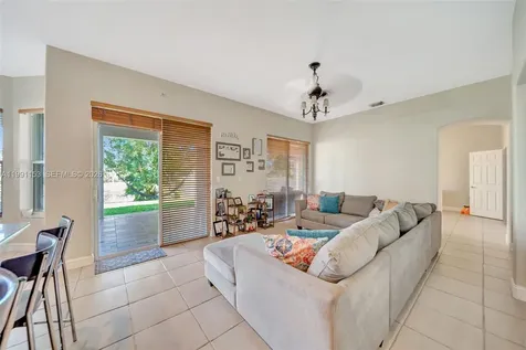 2831 SW 190th Avenue Miramar FL 33029