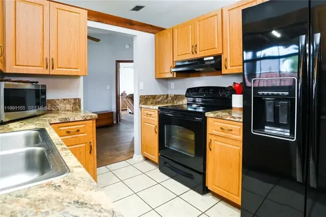 8631 NW 48th Street Lauderhill FL 33351