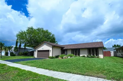 8631 NW 48th Street Lauderhill FL 33351
