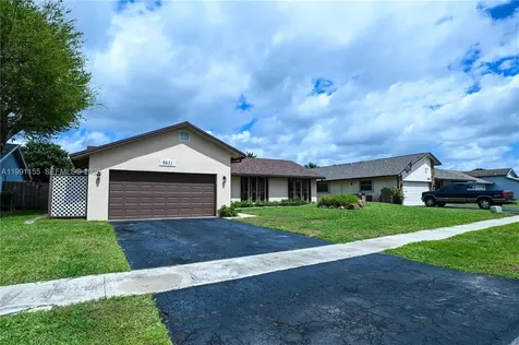 8631 NW 48th Street Lauderhill FL 33351