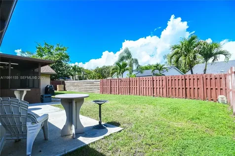 8631 NW 48th Street Lauderhill FL 33351