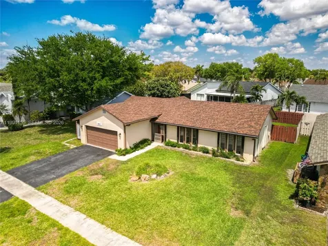 8631 NW 48th Street Lauderhill FL 33351