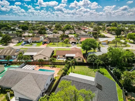 8631 NW 48th Street Lauderhill FL 33351