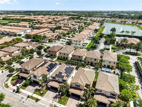 8841 W 34th Court Hialeah FL 33018