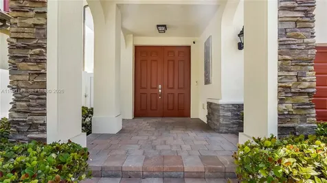 8841 W 34th Court Hialeah FL 33018