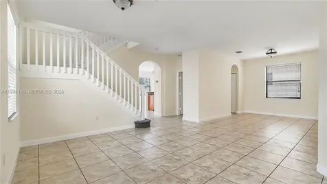 8841 W 34th Court Hialeah FL 33018