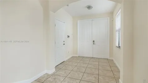 8841 W 34th Court Hialeah FL 33018