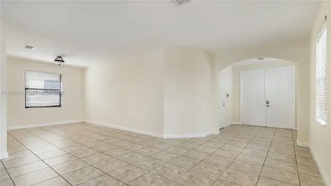 8841 W 34th Court Hialeah FL 33018