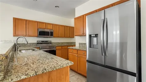 8841 W 34th Court Hialeah FL 33018