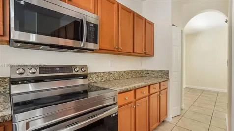 8841 W 34th Court Hialeah FL 33018