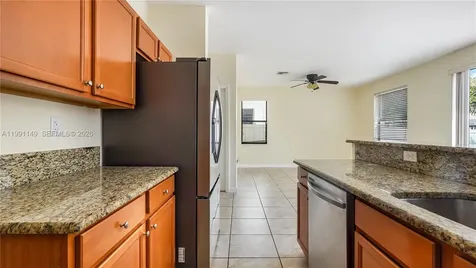 8841 W 34th Court Hialeah FL 33018