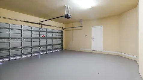8841 W 34th Court Hialeah FL 33018