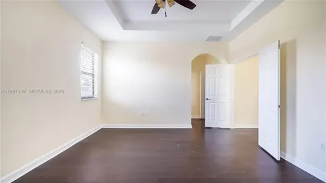 8841 W 34th Court Hialeah FL 33018