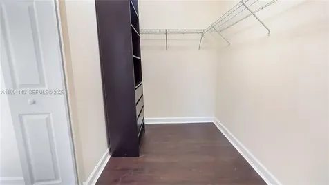 8841 W 34th Court Hialeah FL 33018