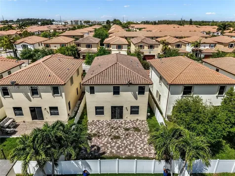 8841 W 34th Court Hialeah FL 33018