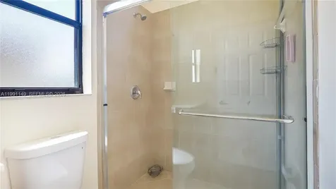 8841 W 34th Court Hialeah FL 33018