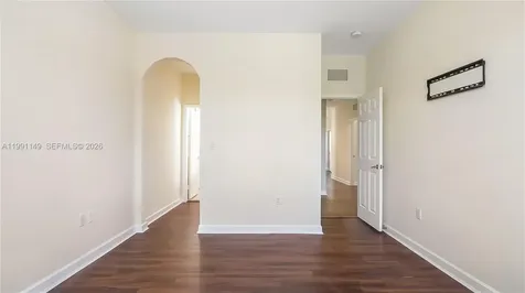8841 W 34th Court Hialeah FL 33018