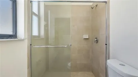 8841 W 34th Court Hialeah FL 33018