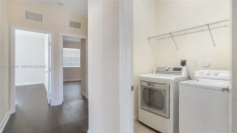8841 W 34th Court Hialeah FL 33018