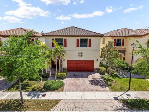 8841 W 34th Court Hialeah FL 33018