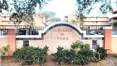 5765 W 25th Court Hialeah FL 33016