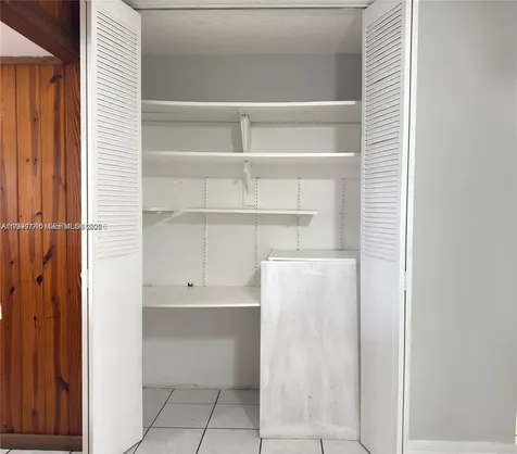805 W Oakland Park Boulevard Oakland Park FL 33311