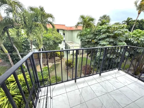 805 W Oakland Park Boulevard Oakland Park FL 33311