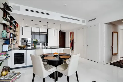 300 Biscayne Boulevard Way Miami FL 33131