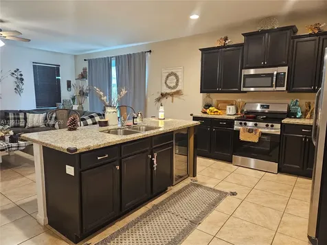 4117 NE 21st Street Homestead FL 33033