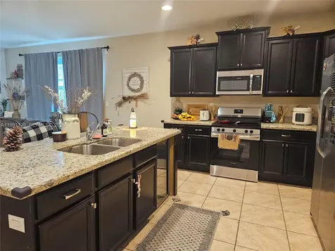 4117 NE 21st Street Homestead FL 33033