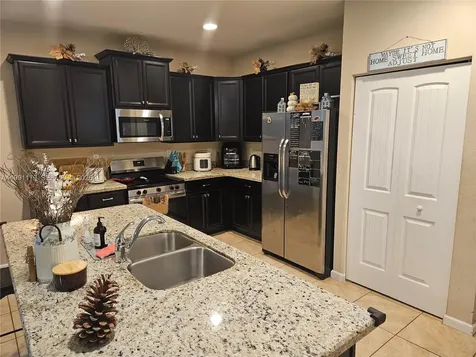 4117 NE 21st Street Homestead FL 33033