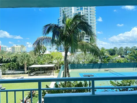 400 S Pointe Drive Miami Beach FL 33139