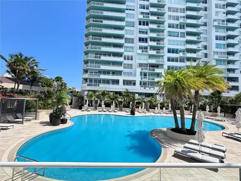 400 S Pointe Drive Miami Beach FL 33139