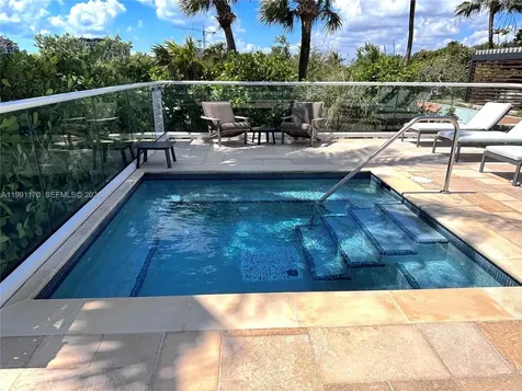 400 S Pointe Drive Miami Beach FL 33139