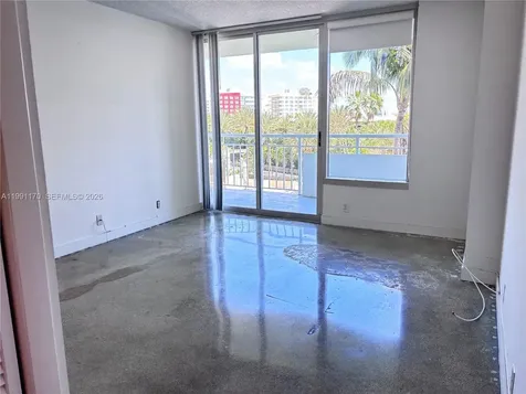 400 S Pointe Drive Miami Beach FL 33139