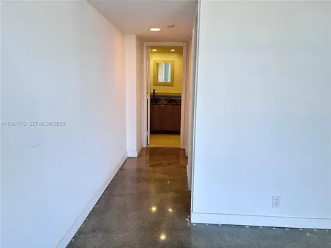 400 S Pointe Drive Miami Beach FL 33139