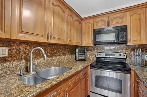 10055 SW 52nd Terrace Miami FL 33165