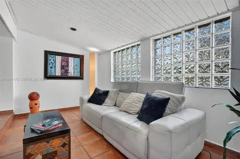 10055 SW 52nd Terrace Miami FL 33165