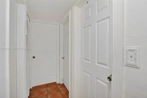 10055 SW 52nd Terrace Miami FL 33165